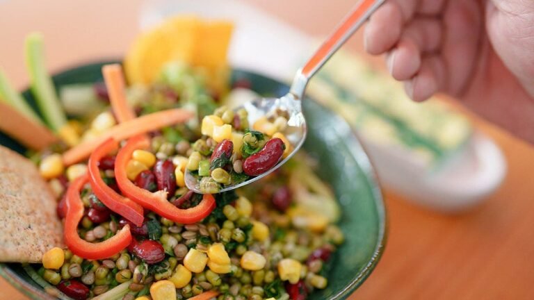 Diet changes later in life may slow aging in just 4 weeks, study finds