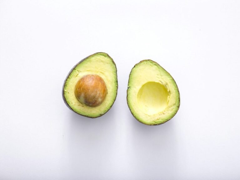 Eating an Avocado a Day May Keep Your Blood Sugar at Bay - Adventist Review