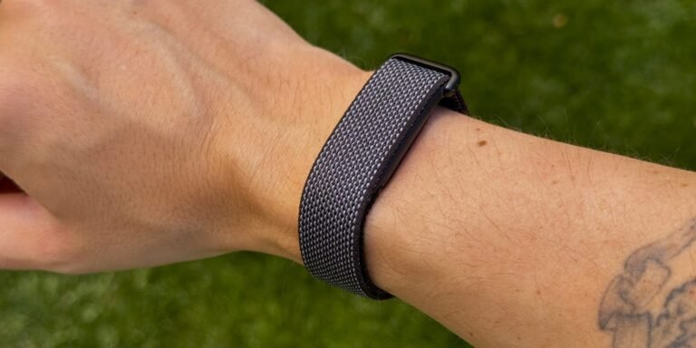 The Google Fitbit Air Is the Best New Fitness Tracker of 2026