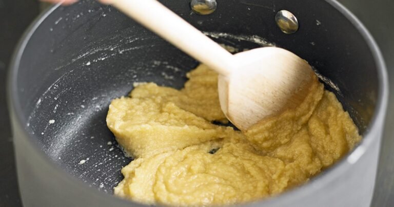 How to make a roux How to make a roux